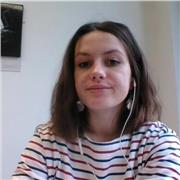 Jeune fille ayant obtenue son bac avec mention TB propose services polivalents dans multiples disciplines